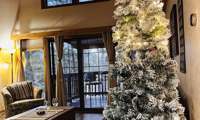 Ruidoso Cabin | Perfect Vacation 3BR Cabin Central Ruidoso-Not in Flood Zone