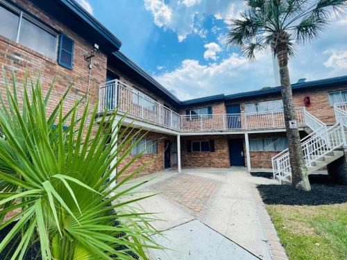 Myrtle Beach Apartment | Perfect Vacation walk to the beach 2