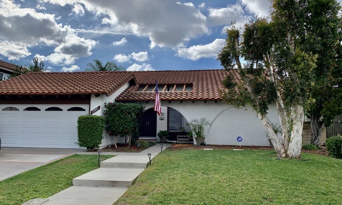 Mission Viejo House | Perfectly Located Summer Family Vacation House. Between Los Angeles & San Diego