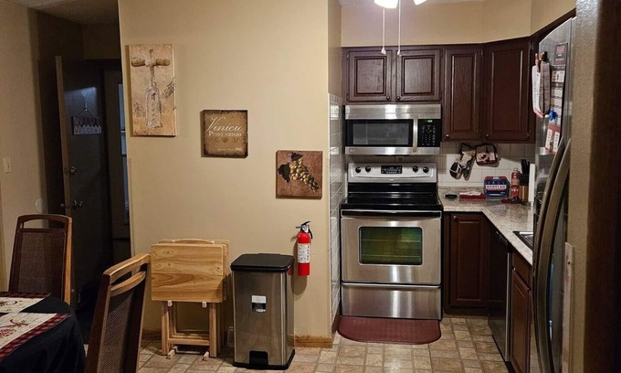 Northwest Akron House | Perfectly Priced and Centrally located NW Akron home w/FREE Wi-Fi & Netflix