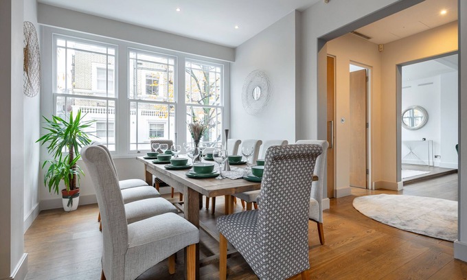 Redcliffe House | *| Perfectly Splendid Triplex House in Chelsea |*n
