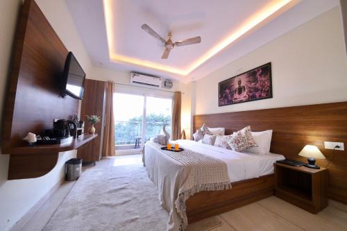 Haridwar Hotel | Perfectstayz Value Forest Valley Rishikesh