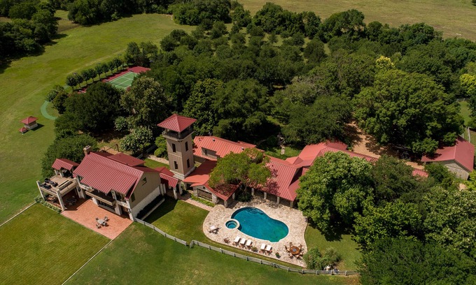 Brenham House | PermaVista Ranch & Resort- Experience A Luxury Texas Ranch
