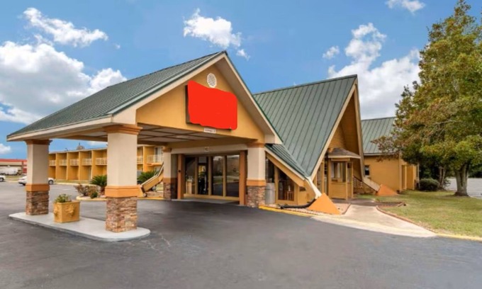 Perry Hotel | Perry Inn & Suites By Capital O National Fairground GA I 75
