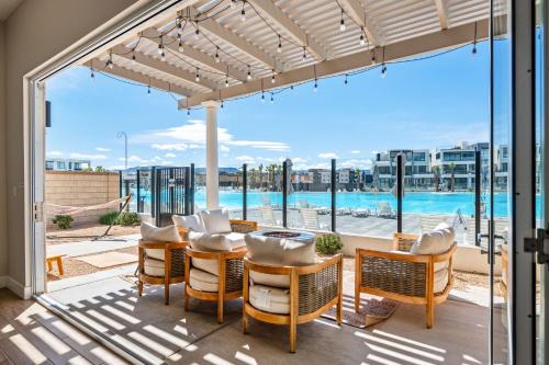 St. George House | Persian Palms townhouse