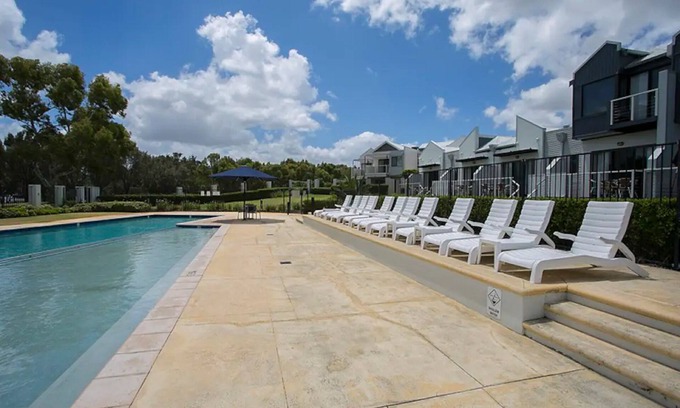 Ascot Apartment | PERTH ASCOT QUAYS - STUNNING VIEWS
