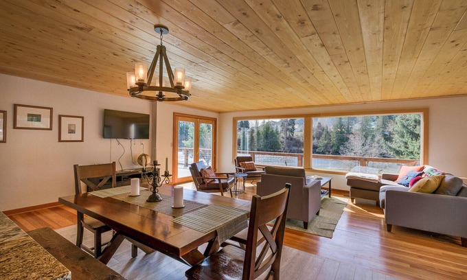 Peshastin House | Peshastin River Place-Riverfront near Leavenworth