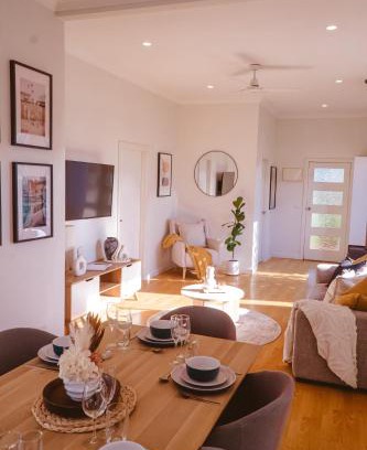 Lakes Entrance House | Pet & Boat friendly! Lhorizon - Rhyme of the Sea