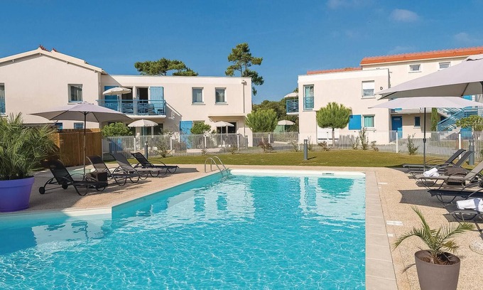 Saint-Palais-sur-Mer Apartment | Pet friendly apartment