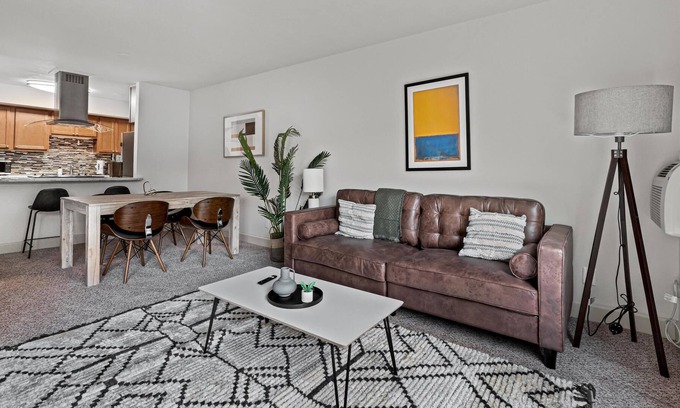 Renton Apartment | Pet-friendly 1BR in Renton