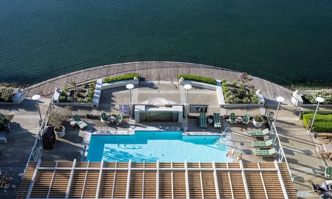 Redwood Shores Hotel | Pet-friendly, 3 x Two Double Water View Room at Grand Bay San Francisco Hotel