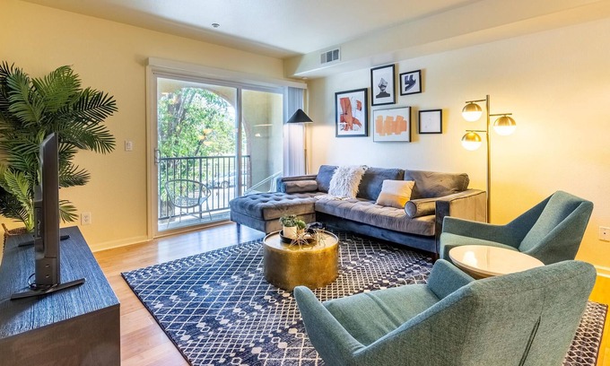 Willow Glen House | Pet-Friendly 3BR Townhouse in San Jose w/ Parking