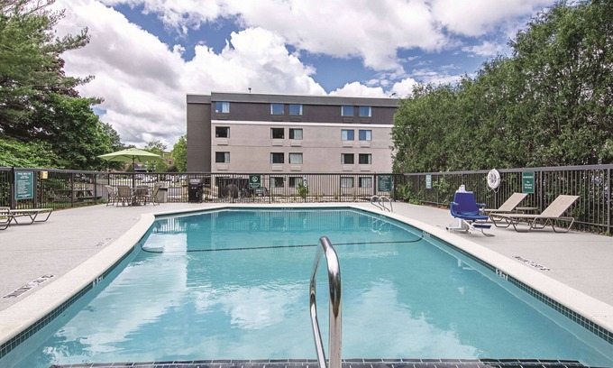 Portland Hotel | Pet-Friendly Accommodation Perfect for Portland Family Adventures, 2 Rooms
