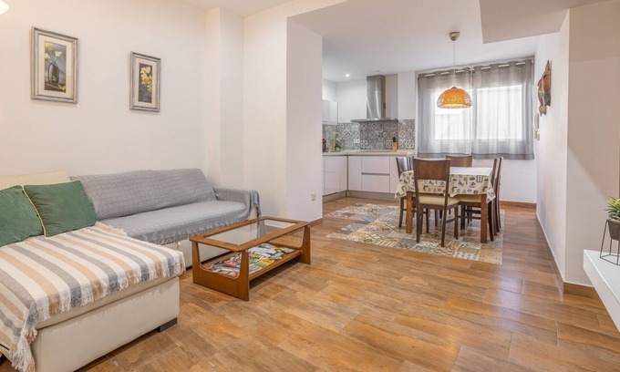 Playa Granada Apartment | Pet-Friendly Apartment 'Puerto Motril' close to the Sea with Terraces & Wi-Fi