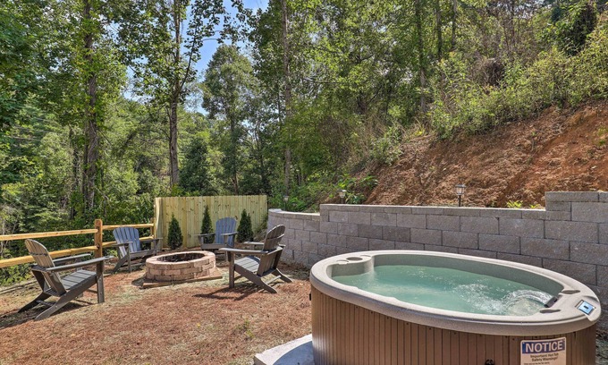 Woodfin House | Pet-Friendly Asheville Retreat w/Hot Tub