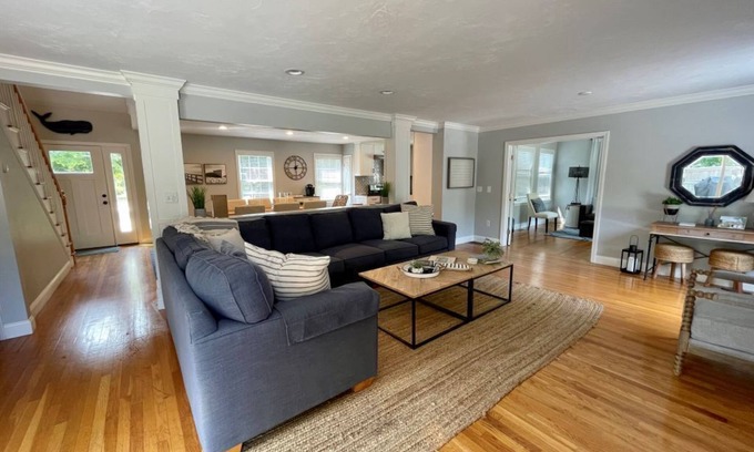 North Chatham House | Pet friendly! Beautiful decor and great outdoor entertaining space for the whole family.
