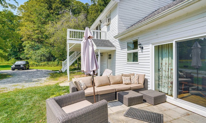 Canaan House | Pet-Friendly Berkshires Home: 1 Mi to New Lebanon