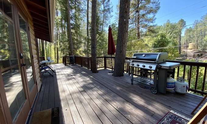 Kohls Ranch Cabin | Pet-friendly cabin by the creek backing forest service