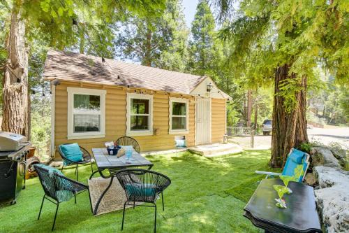Crestline House | Pet-Friendly California Abode with Fenced-In Yard!