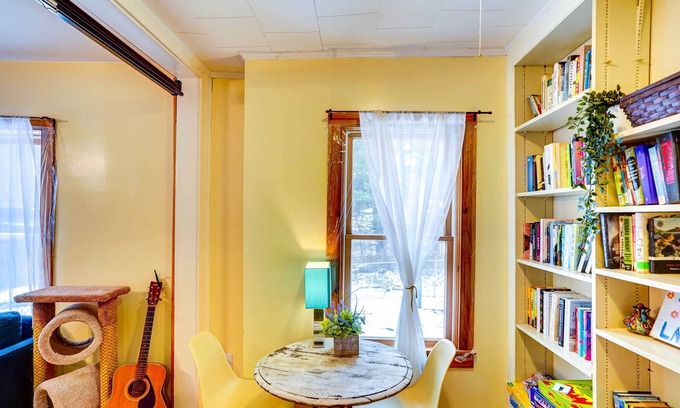 Canaan House | Pet-Friendly Canaan Home Near Queechy Lake!