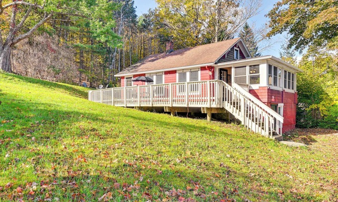 Grand Gorge Cottage | Pet-Friendly Catskills Retreat: Fire Pit & Deck!