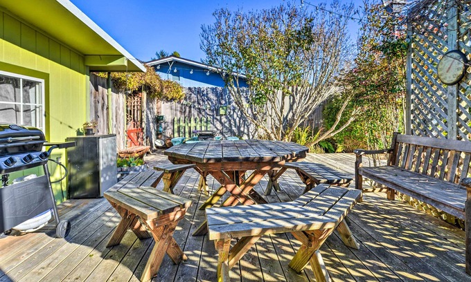 Eureka House | Pet-Friendly Eureka Home ~ 6 Mi to Old Town!