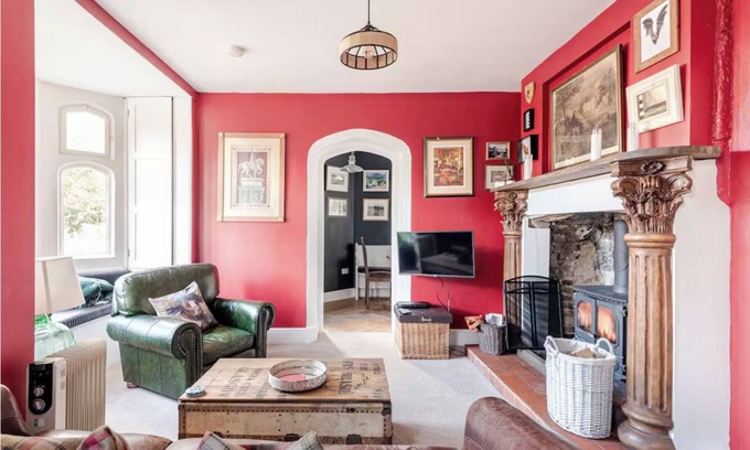Chillingham Other | Pet friendly, fantasy castle, for romantic trysts or for family fun.