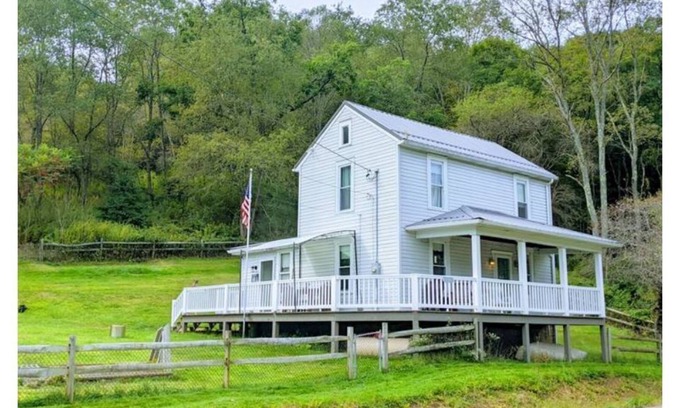 Rockwood Other | Pet-Friendly Farmhouse in Laurel Hill State Park