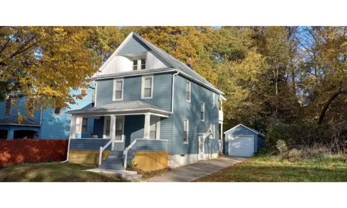 Akron House | Pet friendly home near Cuyahoga and Portage Lakes sleeps 10, 3 decks & fire pit.