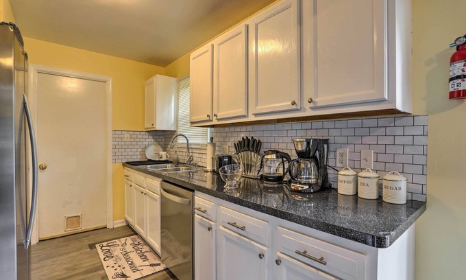 Parma Heights House | Pet-Friendly Home w/Yard, 10 Mi to Dtwn Cleveland