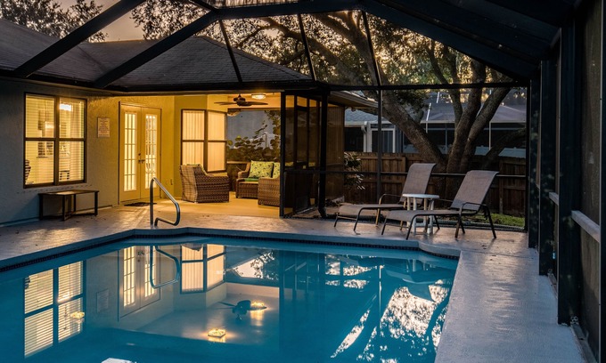 Sebastian Highlands House | Pet Friendly! Huge Heated Pool Quiet Neighborhood Close to Beach Gr8 4 Families!