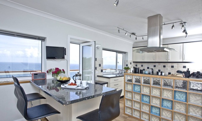 Downderry House | pet-friendly luxury house with stunning sea views, garden near beach and village