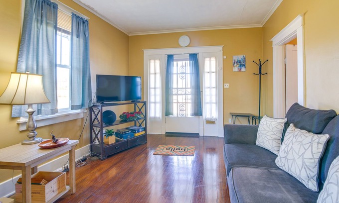 Vollintine-Evergreen House | Pet-Friendly Memphis Home - 4 Mi to Downtown!