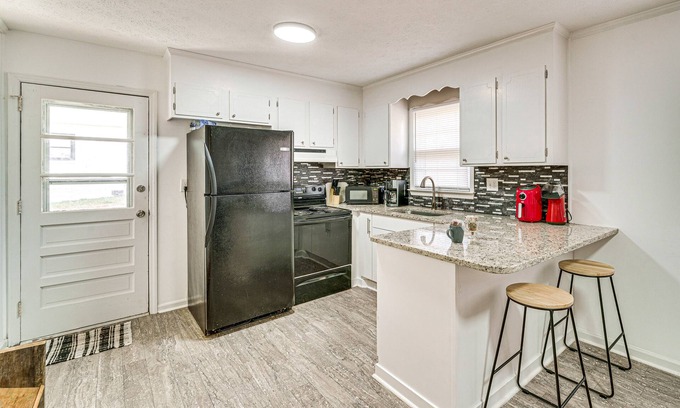 Morganton House | Pet-Friendly Morganton Home w/Large Backyard!
