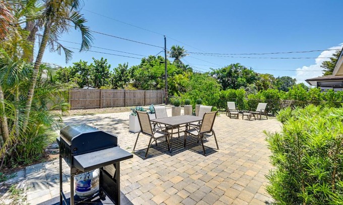 Naples Park House | Pet-Friendly Naples Vacation Rental Near Beach!