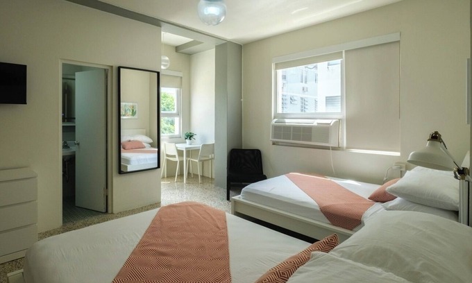 Miramar Apartment | Pet Friendly | Near The Beach | Free Parking | Air Conditioner