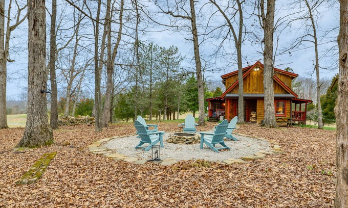 West Union Cabin | Pet-Friendly Ohio Cabin w/ Deck, Grill & Fire Pit!