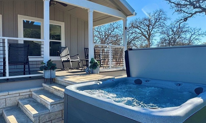 Fredericksburg House | Pet-friendly Retreat 13 miles from Fredericksburg w/Hot Tub