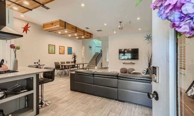 Barton Hills House | Pet Friendly Retreat with Lap Pool/Spa in the '04! Near SXSW Top Spots!