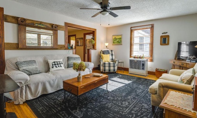 Kyle House | Pet-Friendly Topton Home with Patio, Deck and Views!