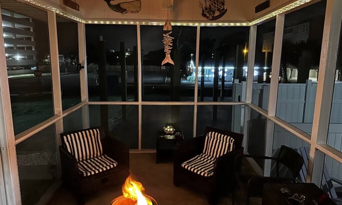 Atlantic Beach House | Pet-friendly bungalow w/firepit, steps from the beach, central location in NMB!