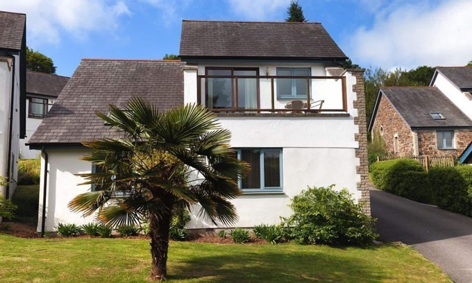 Carnon Downs Apartment | Pet friendly Villa Gallery