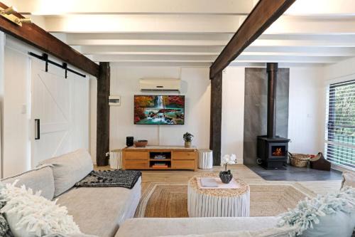 St. Georges Basin House | Pet-Friendly, Waterfront - 1 Night stays!
