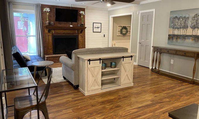 Flowood House | Pet Friendly! Whole home in Brandon ASH