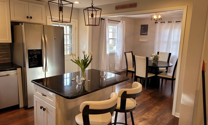 Cary House | Pet friendly whole house in heart of cary
