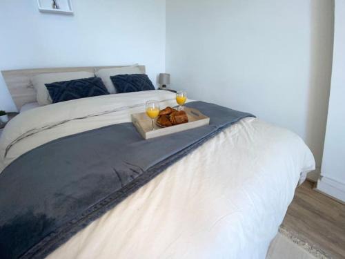 Asnieres-sur-Seine Apartment | Petit Cosy Aux Portes de Paris, En Face Du M 13