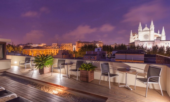 La Llotja-Born Hotel | Petit Palace Hotel Tres