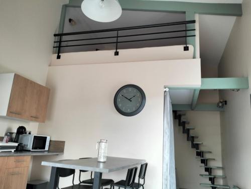 Gerzat Apartment | Petit studio cosy, calme absolu et indépendant