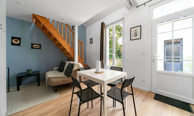 Quartier de France House | Petite maison au calme et proche des parcs