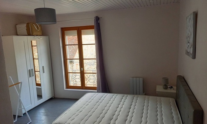 Gramat House | Petite Maison de Centre-ville Meublée